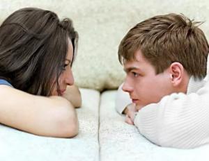 Как узнать, любит ли тебя парень: психология мужской влюбленности Как узнать что парень в меня влюбился