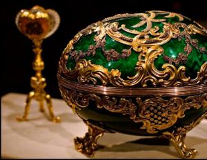 Fabergejeva velikonočna jajca (cesarska) Iz česa so narejena Fabergejeva jajca?